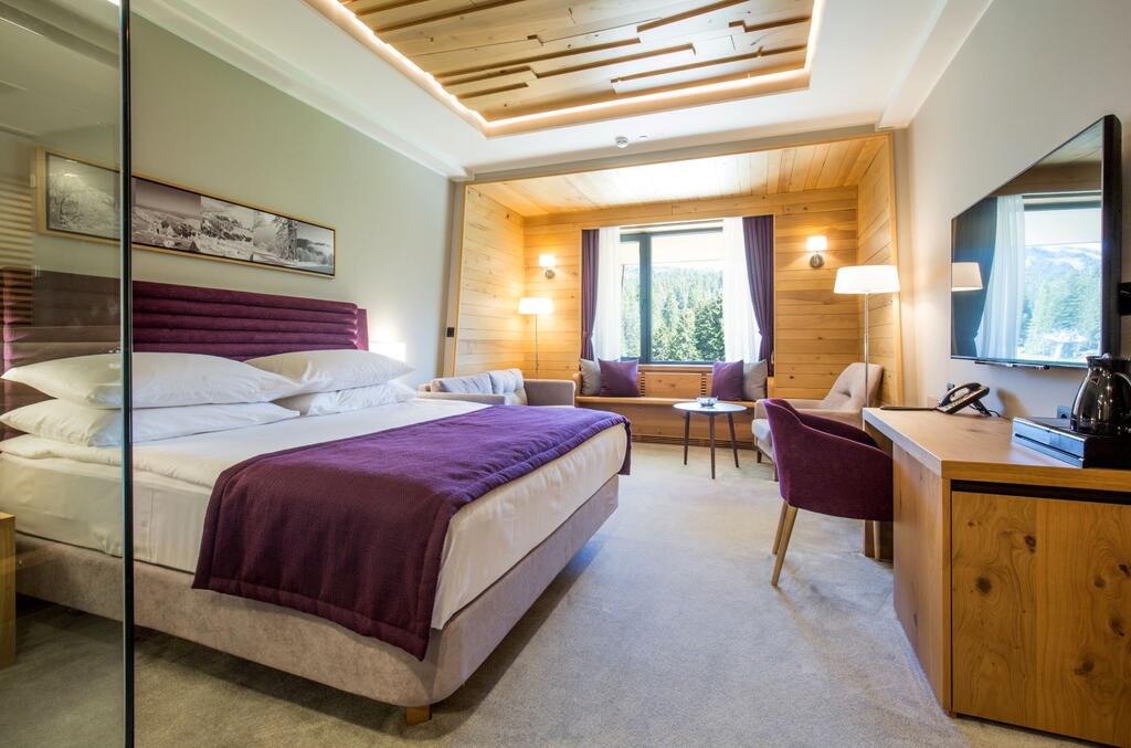 Kopaonik, zimovanje, smeštaj, Gorski hotel & Spa, izgled spavace sobe