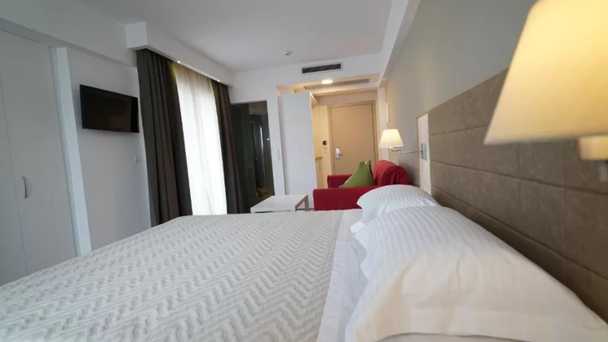 Grcka hoteli letovanje, Paralia, Olympus Thalassea, spavaca soba