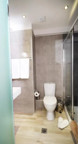 Grcka hoteli letovanje, Paralija, Olympus Thalassea, toalet