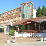 Banje, Lukovska banja, smeštaj, Hotel Jelak, eksterijer