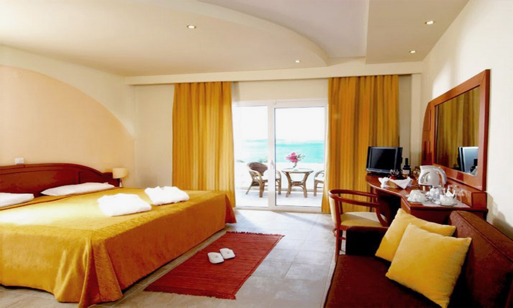 Grcka hoteli letovanje, Halkidiki, Uranopolis,hotel Alexandros Palace,izgled sobe