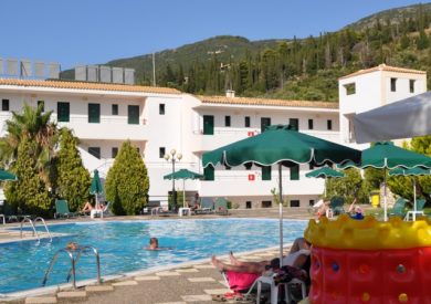 Grcka hoteli letovanje, Lefkada, Agios Nikitas, Hotel Santa Marina, bazen