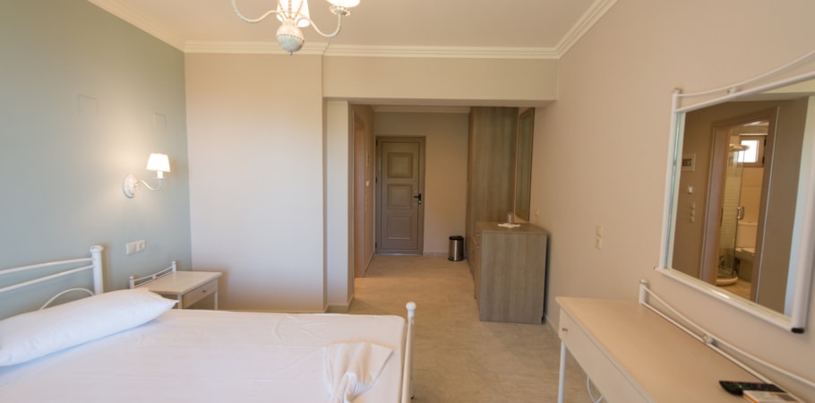 Grcka hoteli letovanje, Lefkada, Agios Nikitas, Hotel Santa Marina, izgled sobe