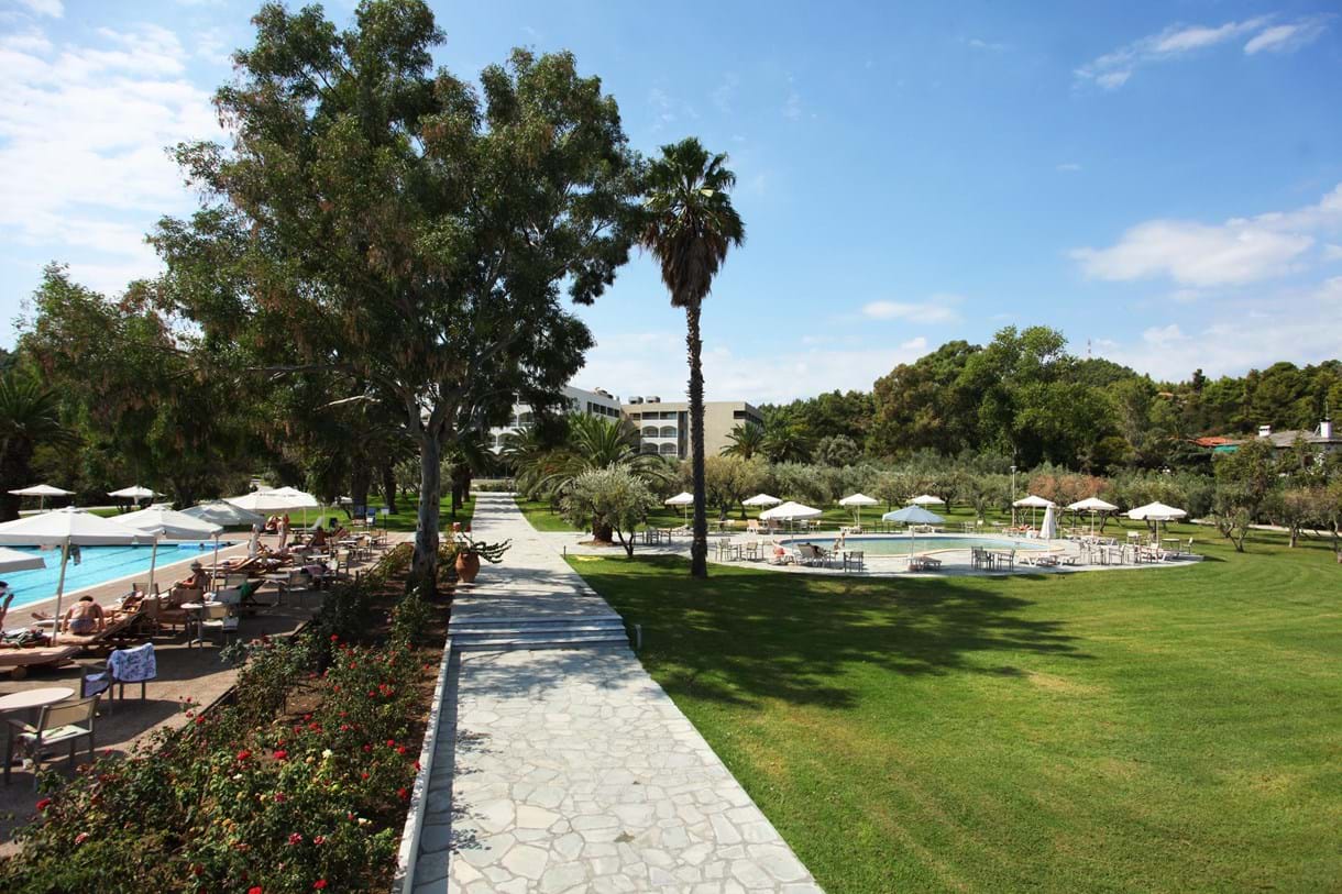 Grcka hoteli letovanje, Kriopigi,Halkidiki,Kassandra  Palace,bašta i bazen