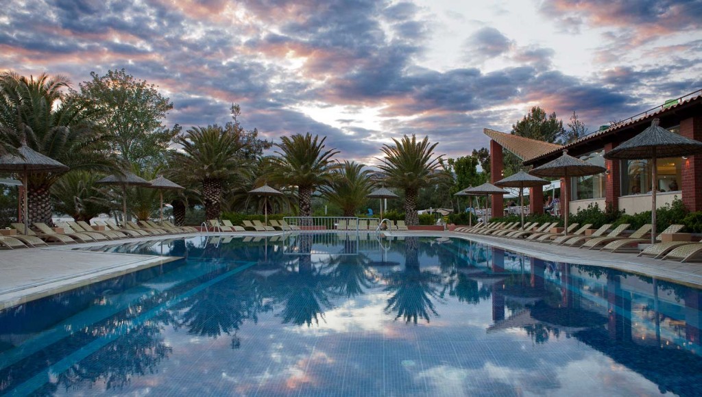 Grcka hoteli letovanje, Tasos, Potos, Hotel Alexandra Beach&Spa, pogled na bazen