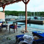 Grcka hoteli letovanje, Halkidiki, Porto Carras Meliton, ležaljke na bazenu