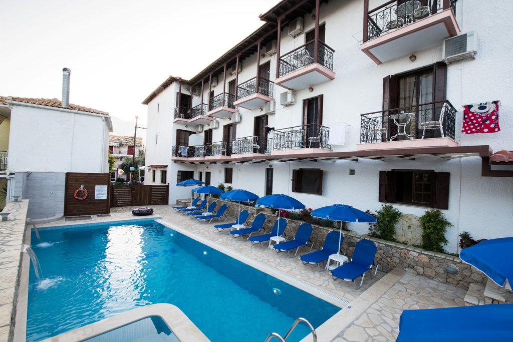 Grcka hoteli letovanje, Lefkada, Perigiali, Hotel Nostos, bazen