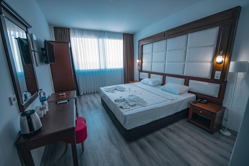 Letovanje Turska autobusom, Kusadasi, Hotel Grand Sahins,izgled sobe
