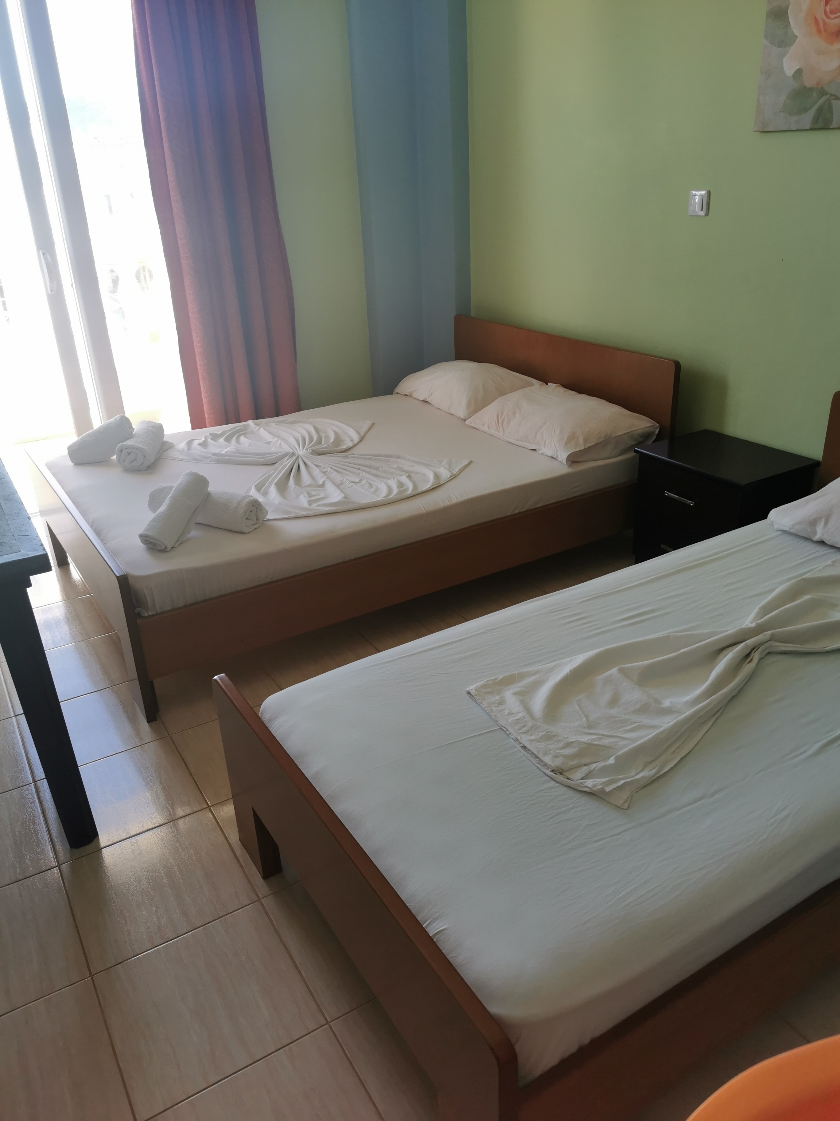 Letovanje Albanija hoteli, Ksamil, autobus, Hotel Drilon, soba