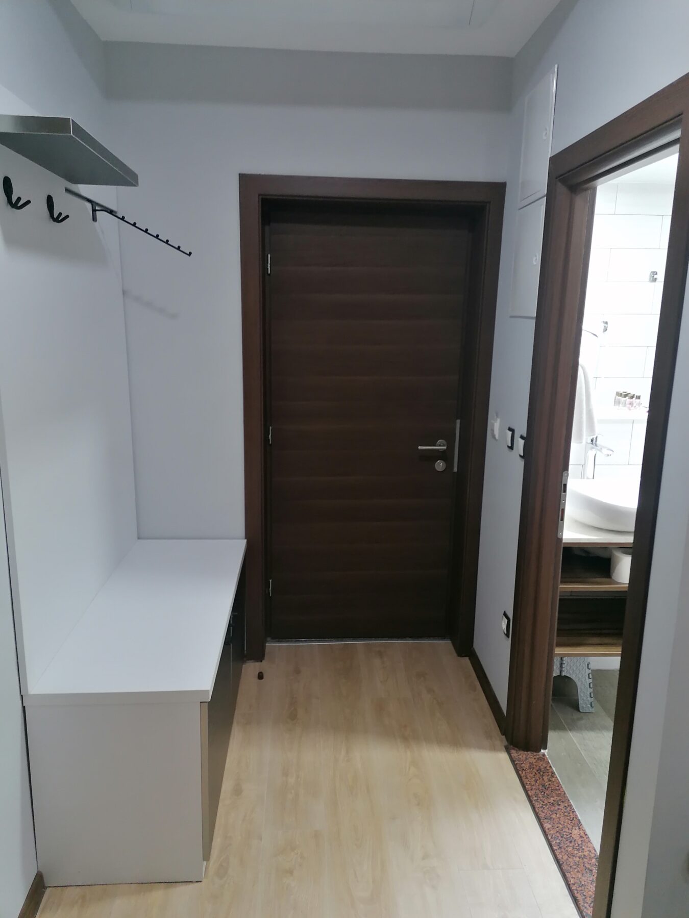 Putovanje Ohrid, evropski gradovi, hotel Nova Riviera,ulaz u sobu