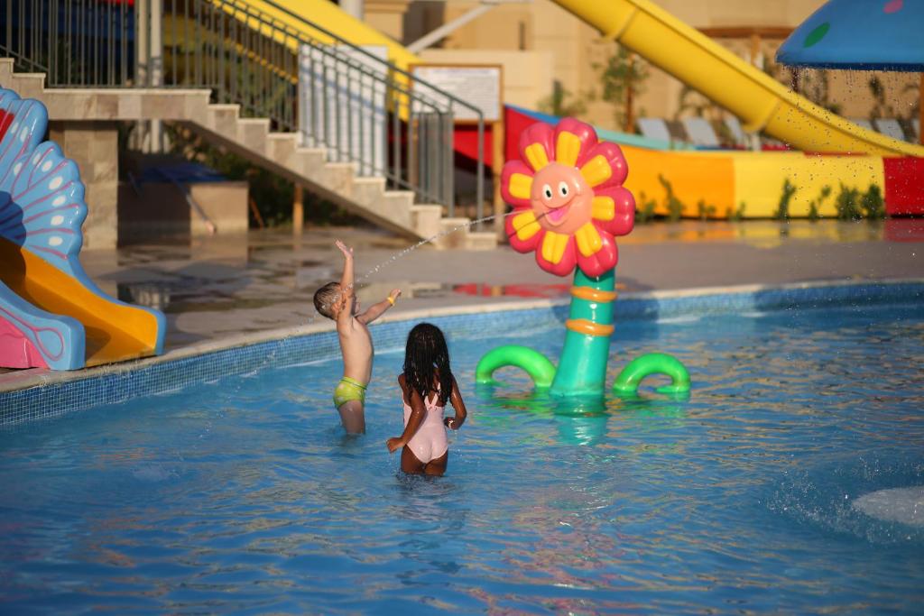 Letovanje Egipat avionom, Hurgada, Soma Bay, Hotel Imperial Shams Abu Soma, dečiji bazen