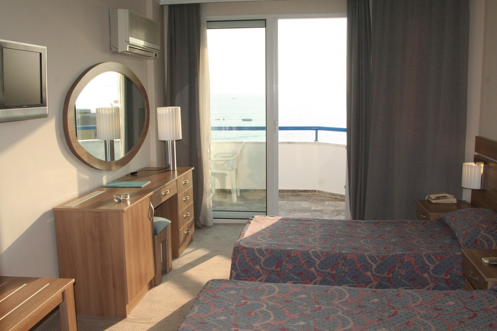 Letovanje Turska,avionom, Alanja, hotel Elysee Beach, izgled hotelska soba