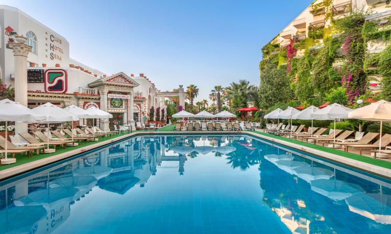 Letovanje Turska,avionom, Antalija, hotel Club hotel Sera, bazen i ležaljke