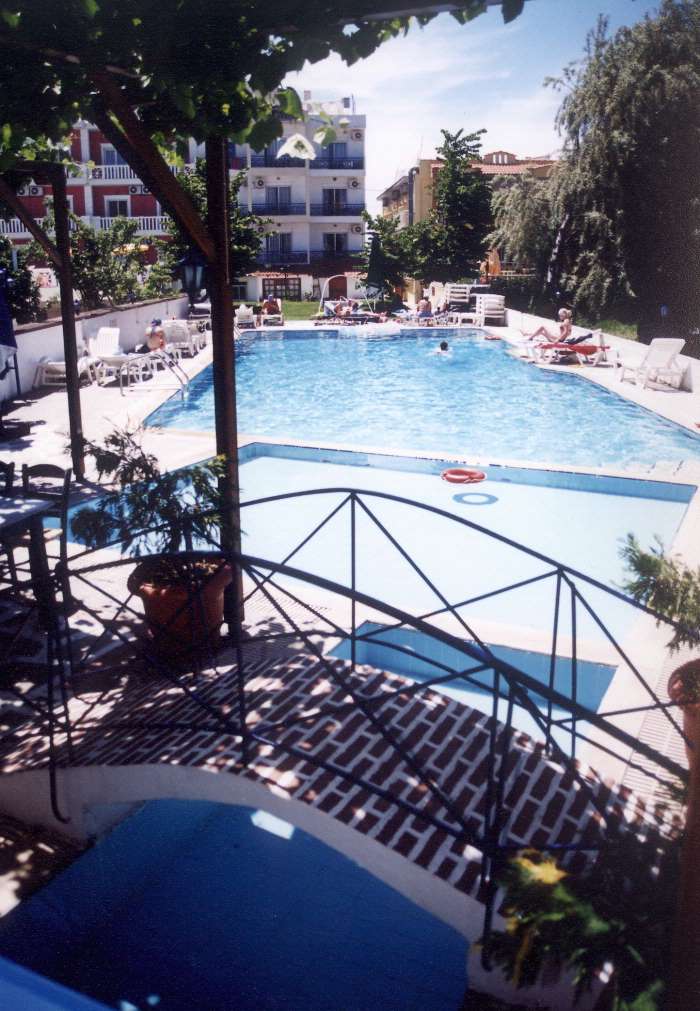 Grcka hoteli letovanje, Tasos, Limennaria,hotel Thalassies Nouveau,hotelski bazen