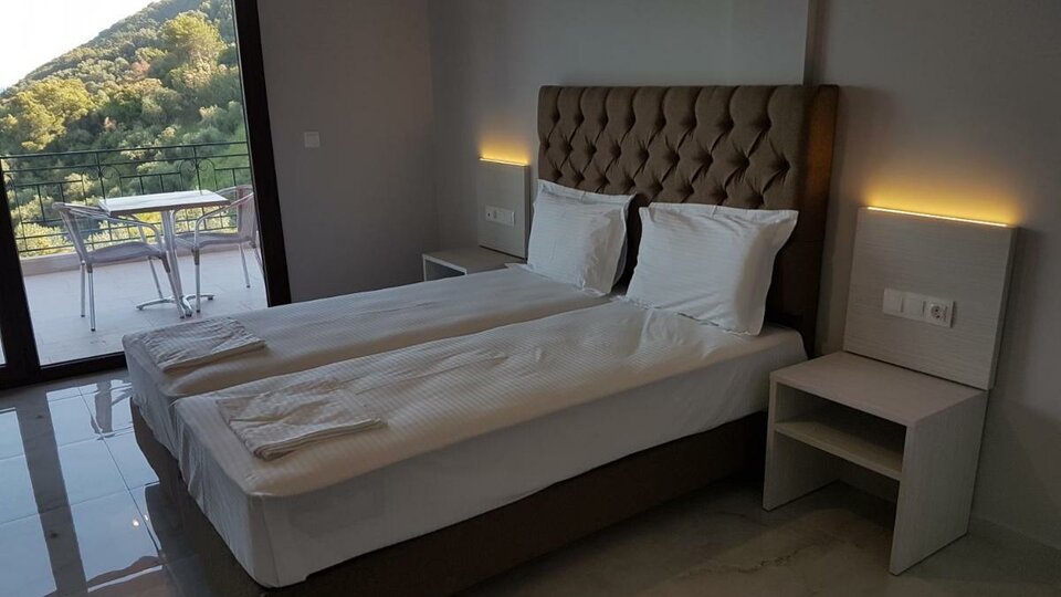 Grcka hoteli letovanje, Parga, Hotel Enjoy Lichnos Bay Village, soba