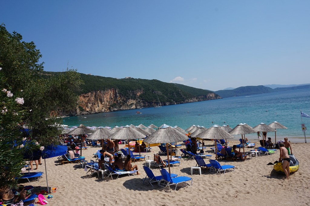 Grcka hoteli letovanje, Parga, Hotel Enjoy Lichnos Bay Village, plaza