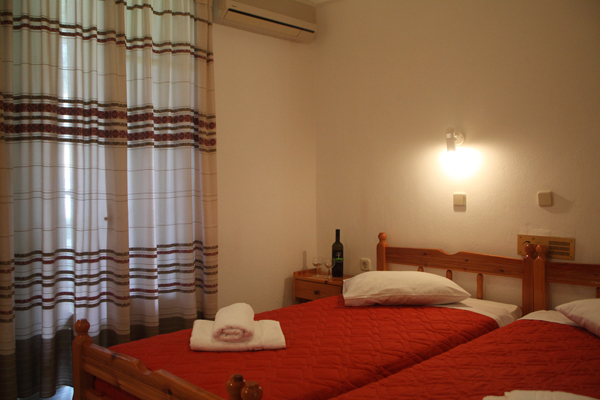 Grcka hoteli letovanje, Lefkada, Agios Nikitas, Hotel Kalypso, unutrasnjost sobe