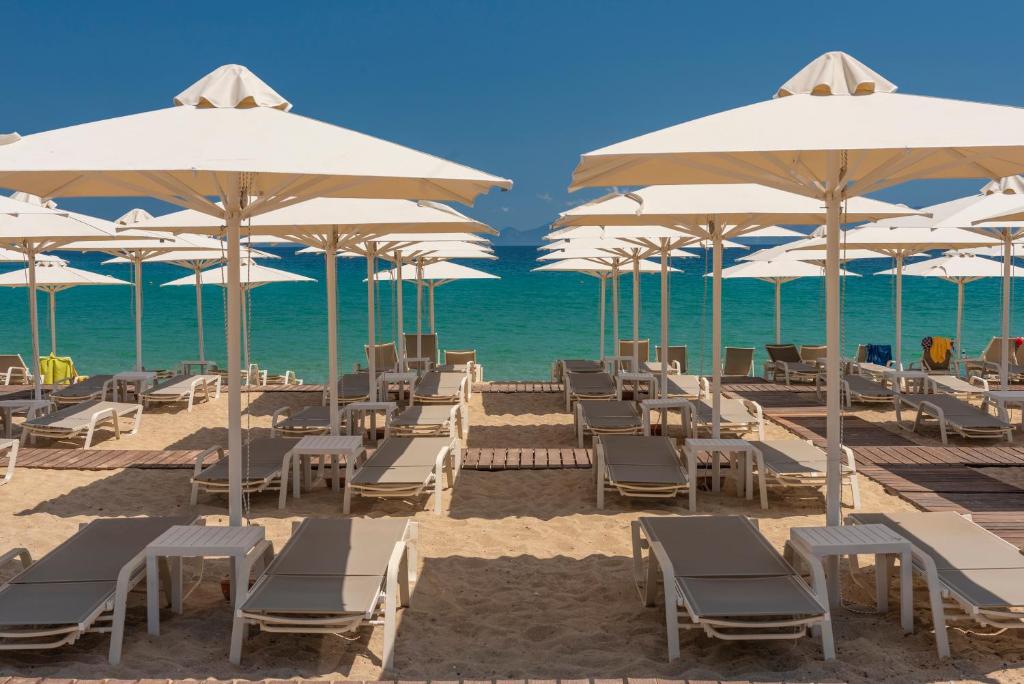 Grcka hoteli letovanje, Trakija, Kavala,hotel Tosca beach,lezaljke na plazi