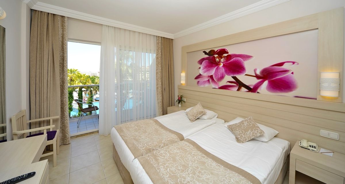 Seaden Corolla Hotel