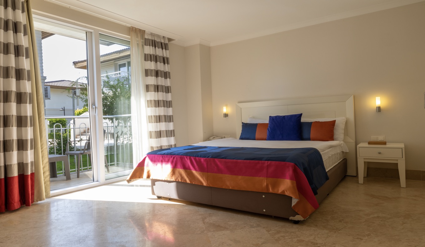 Crystal Boutique Comfort Collection