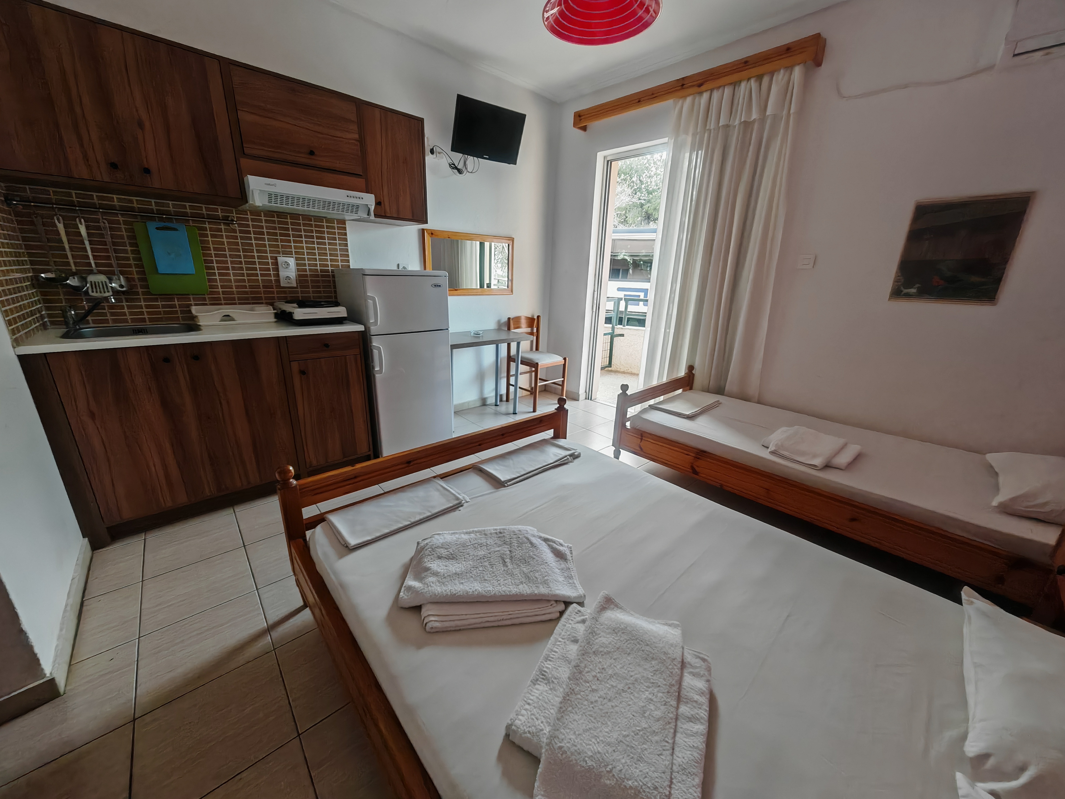 Grcka apartmani letovanje, Pefki Neos Pirgos, Vila Kolizas, soba