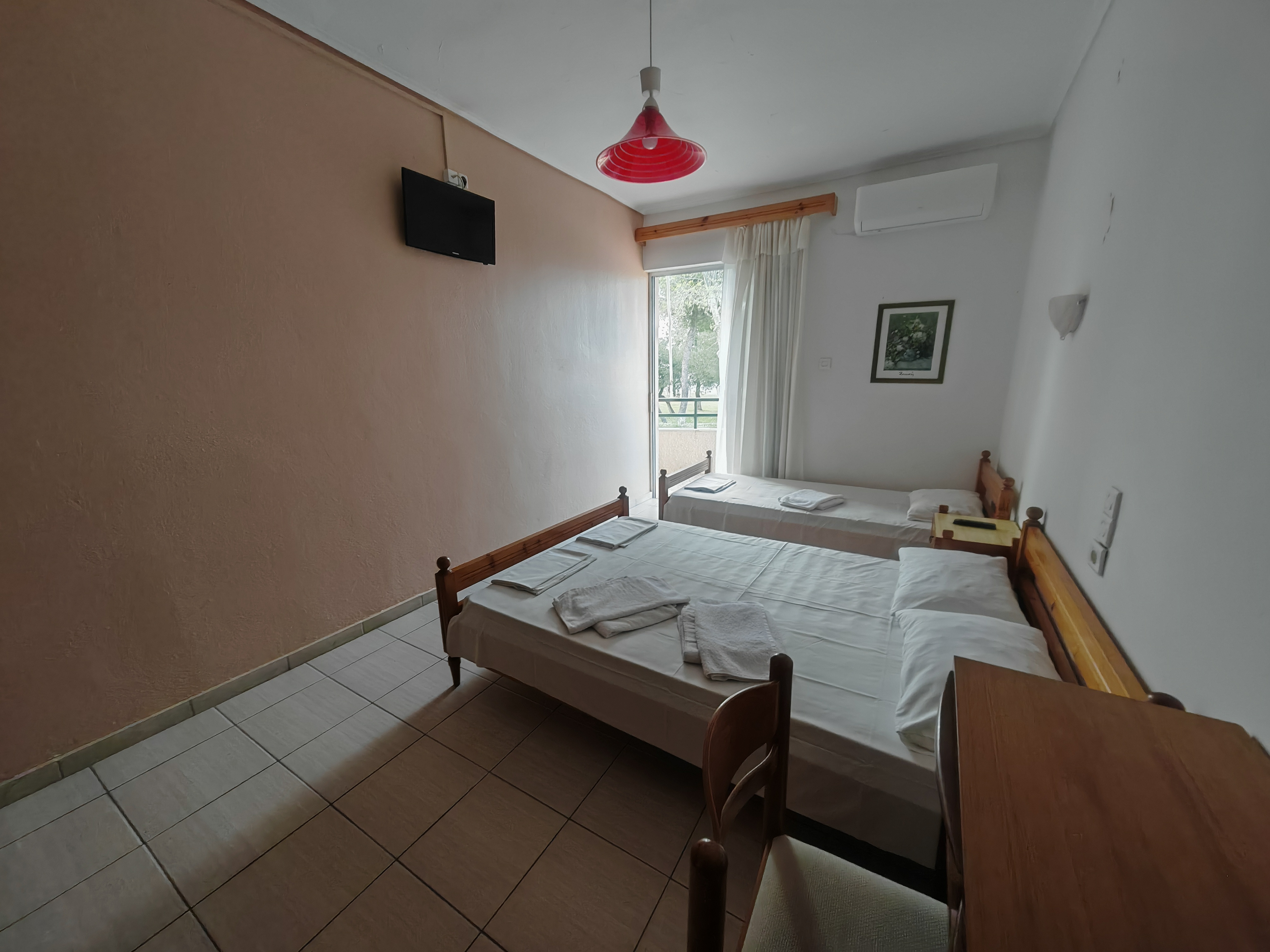 Grcka apartmani letovanje, Pefki Neos Pirgos, Vila Kolizas, soba