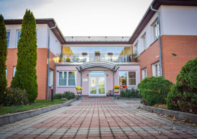 ELIO GARNI HOTEL
