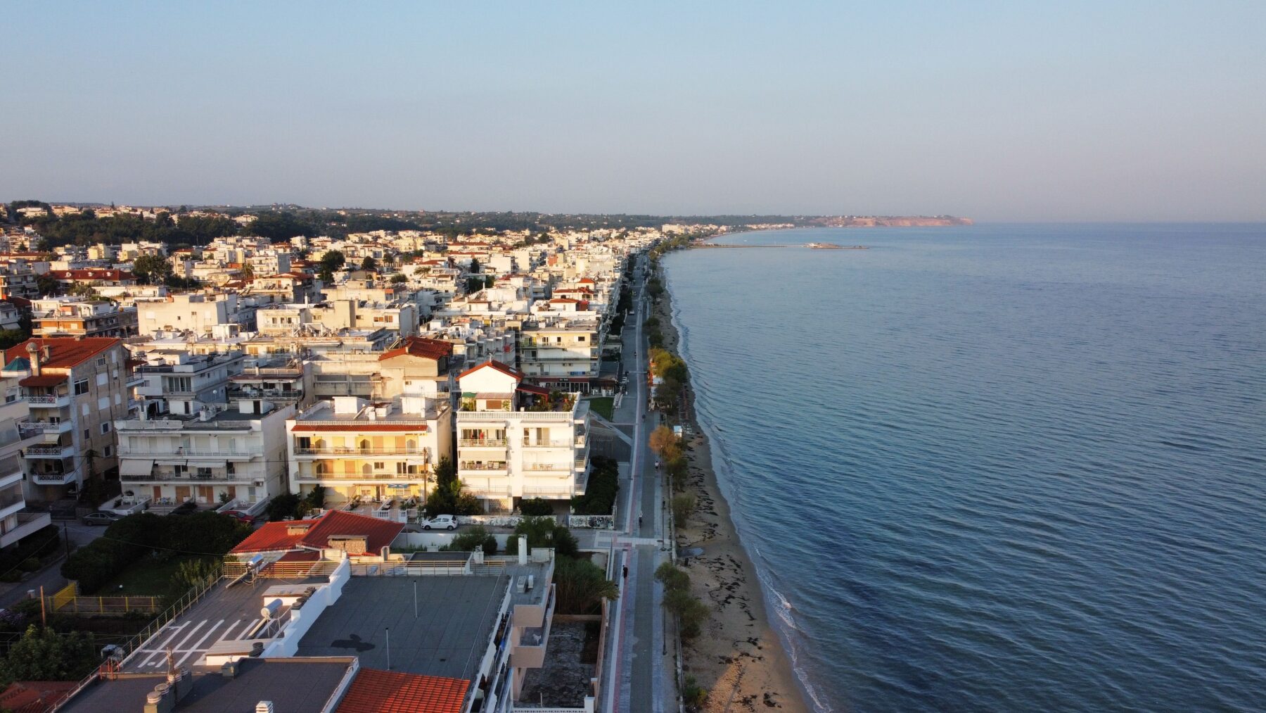 Paralija (Paralia) plaža i priobalno šetalište