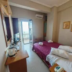 Mantas Sea Side Lutraki